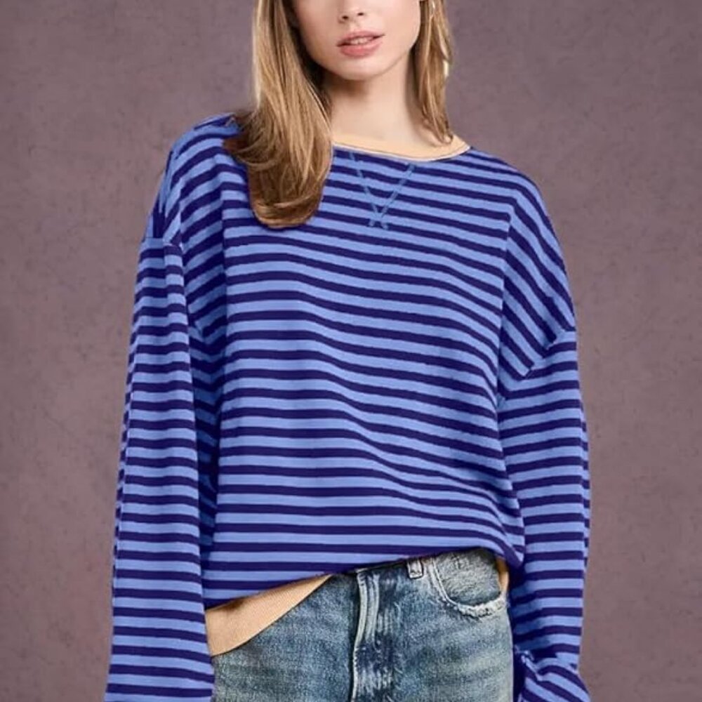 AlvaQ Womens Oversized Sweatshirt NWOT